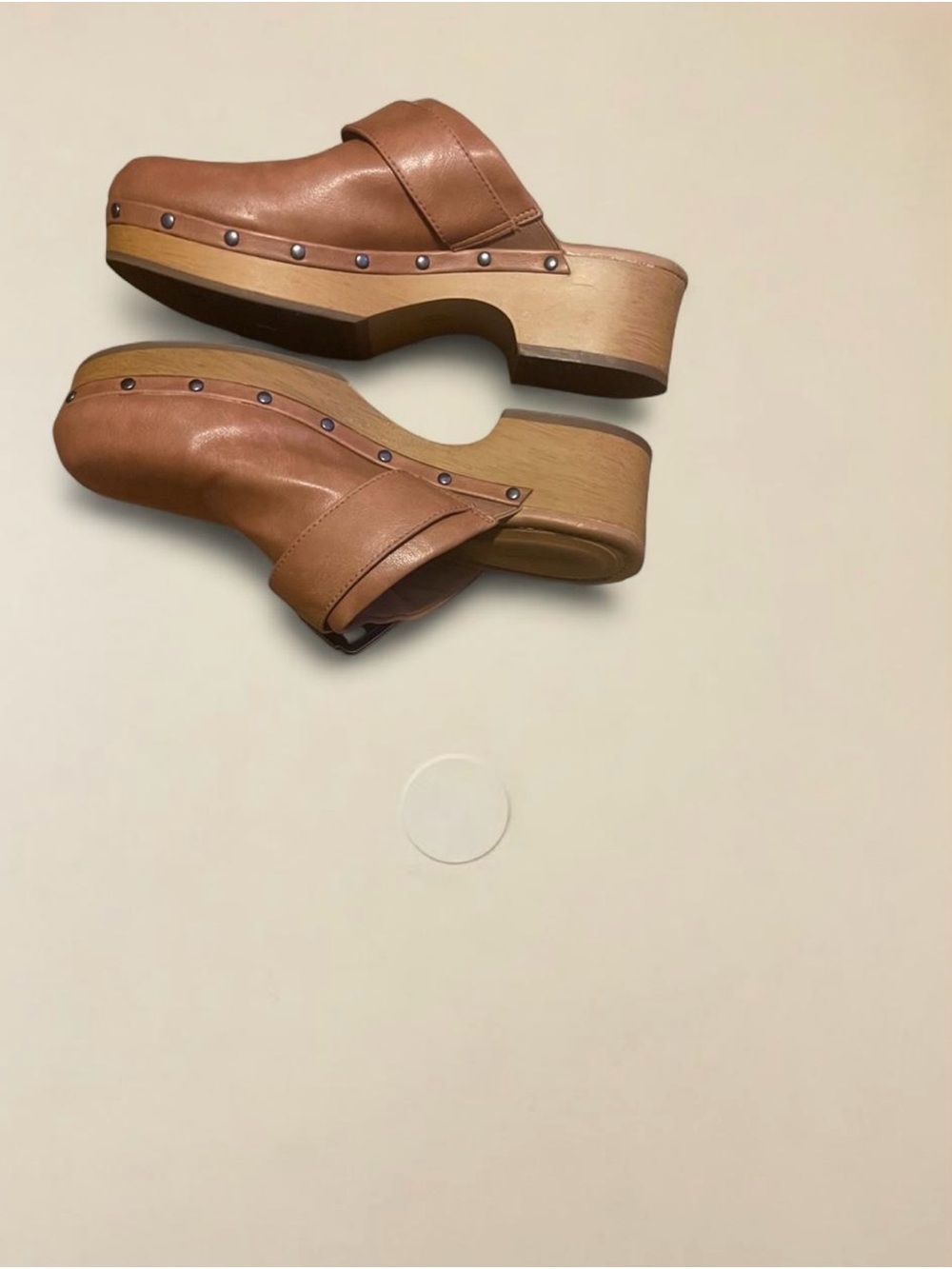 Universal Thread Women's Tan Leather Clog Mules Size 8
